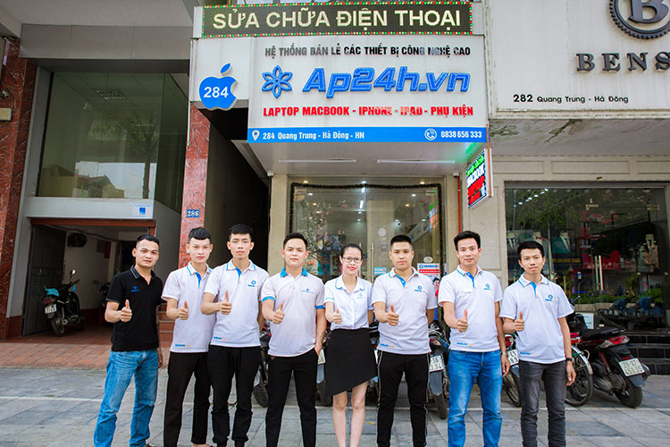 Đội ngũ cán bộ, nhân viên cơ sở 24hGroup Quang Trung, Hà Đông