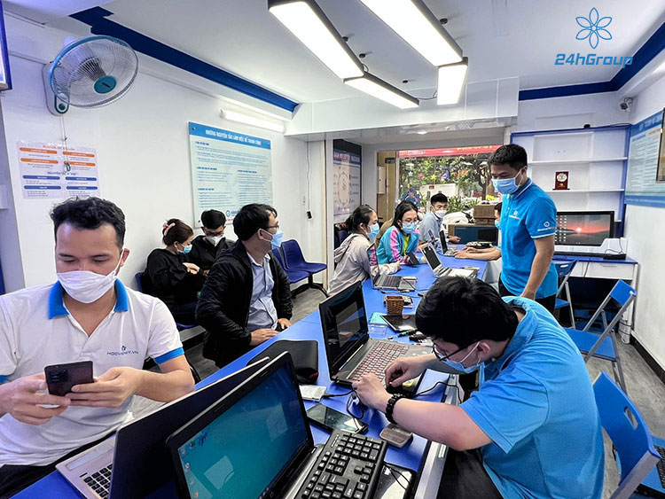 24hGroup CMT8 là điểm đến công nghệ tin cậy của khách hàng TP Hồ Chí Minh
