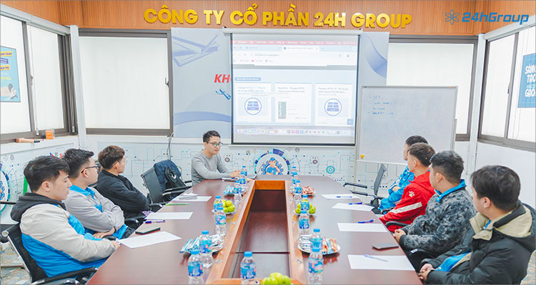 Mr. Đạt – Phó Giám đốc chi nhánh An Khánh trực tiếp chia sẻ kinh nghiệm